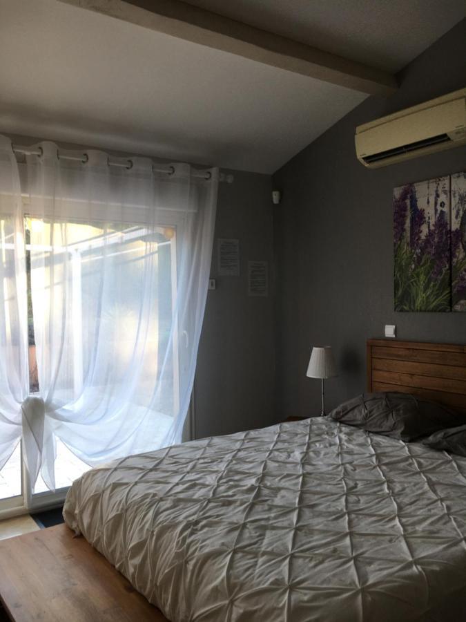 Les Lavandes Bed & Breakfast Alleins Екстериор снимка