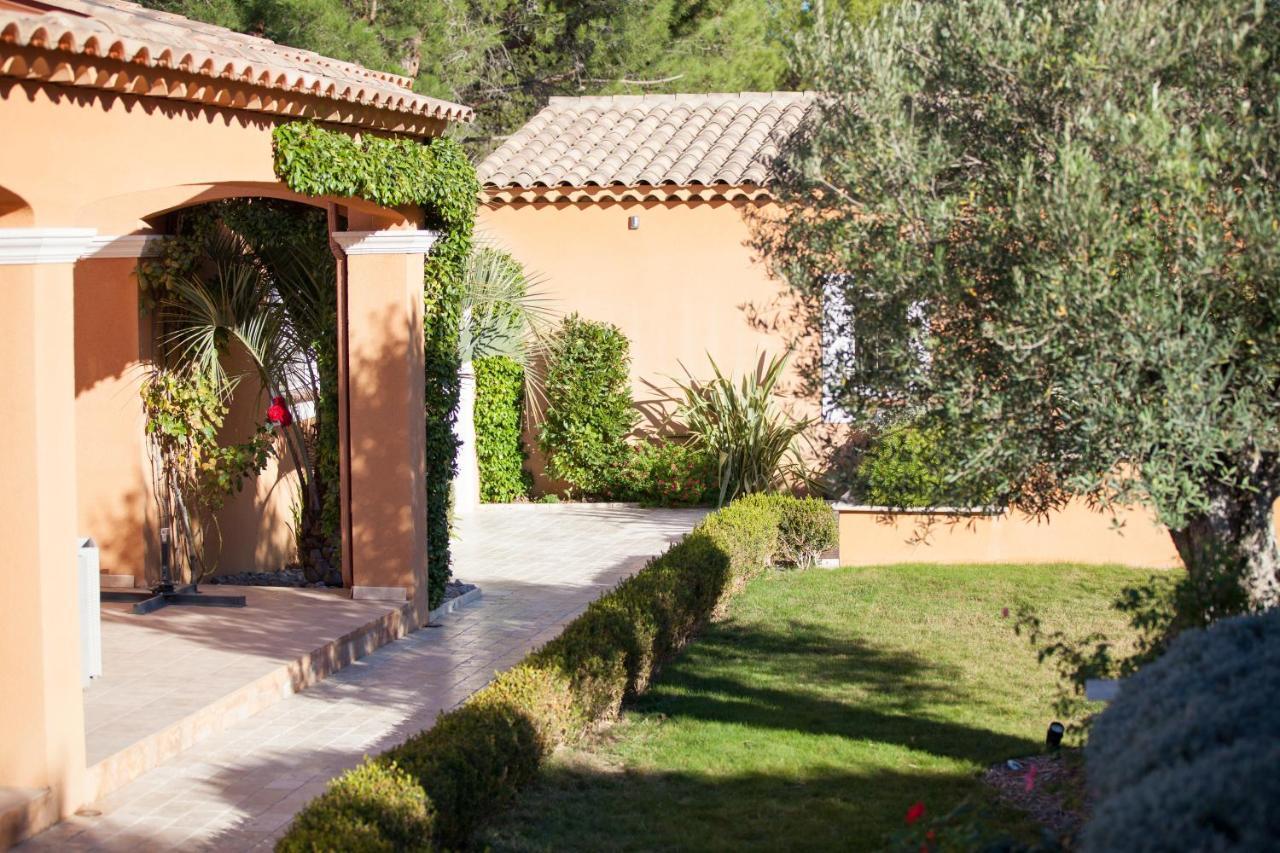 Les Lavandes Bed & Breakfast Alleins Екстериор снимка