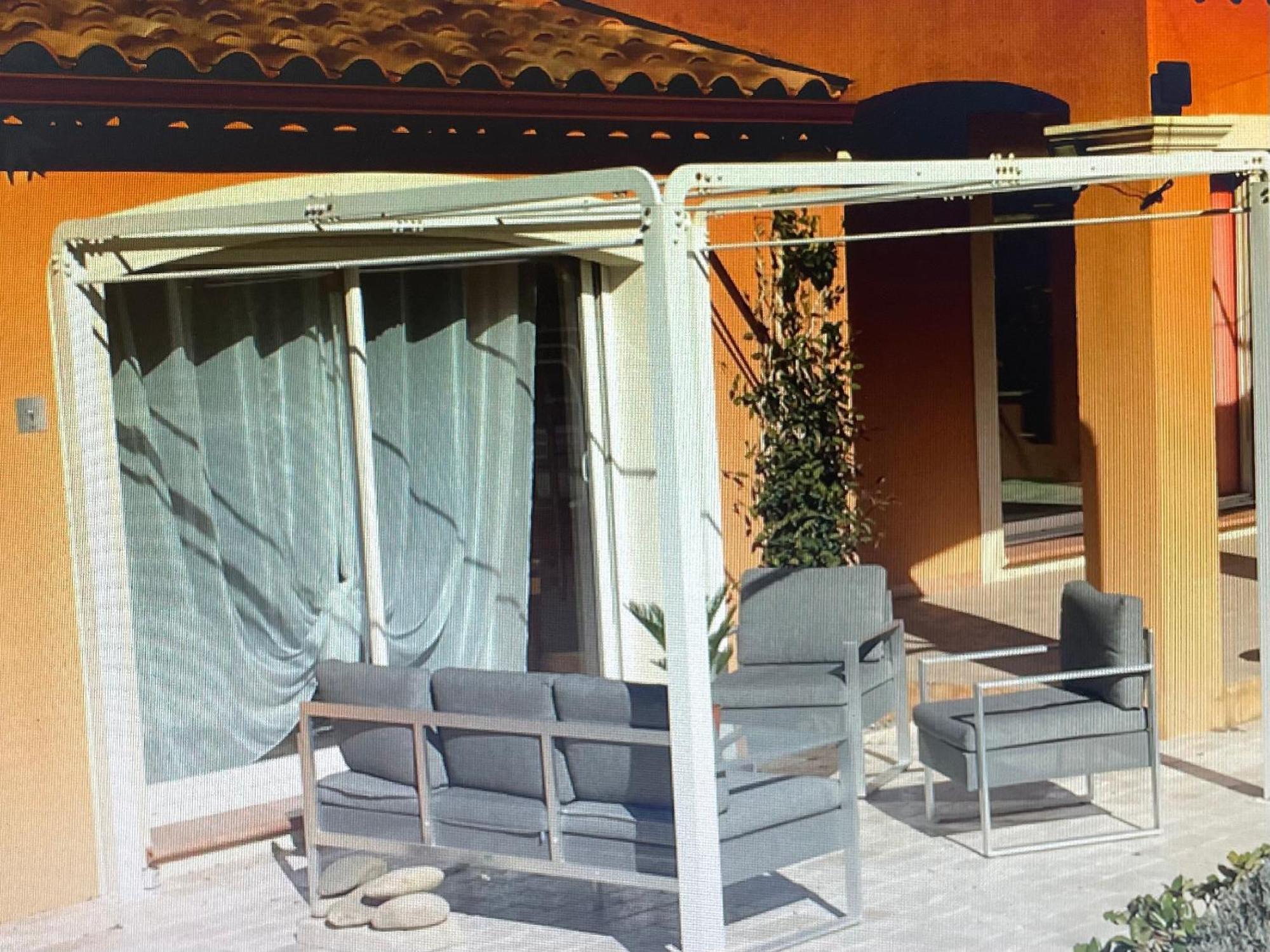 Les Lavandes Bed & Breakfast Alleins Екстериор снимка